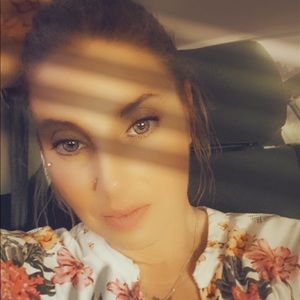 Meet your Posher, Stephi